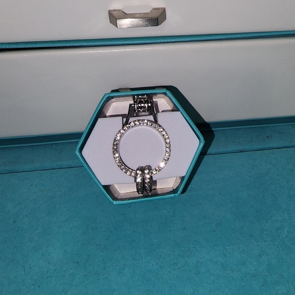 New Origami Owl Eternity Silver Pave Crystal Badge Holder / Lanyard - Picture 5 of 10